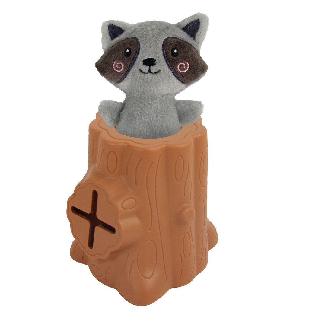 AFP Treats In "V" Hiders - Tree-Hider Waschbär